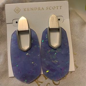 Kendra Scott iridescent Lilac illusion Earrings
